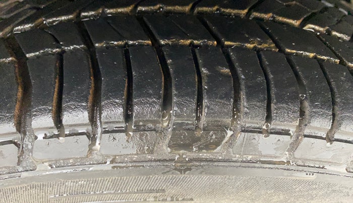 2018 Tata Tiago XZA PETROL, Petrol, Automatic, 39,255 km, Right Front Tyre Tread