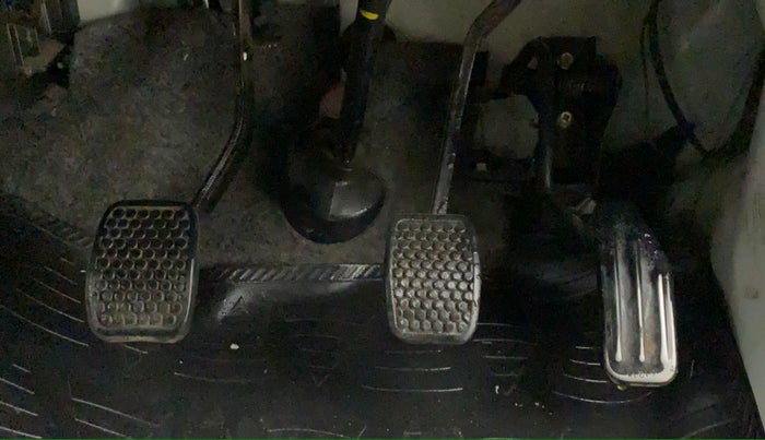 2018 Maruti Eeco 5 STR WITH A/C+HTR, Petrol, Manual, 13,179 km, Pedals