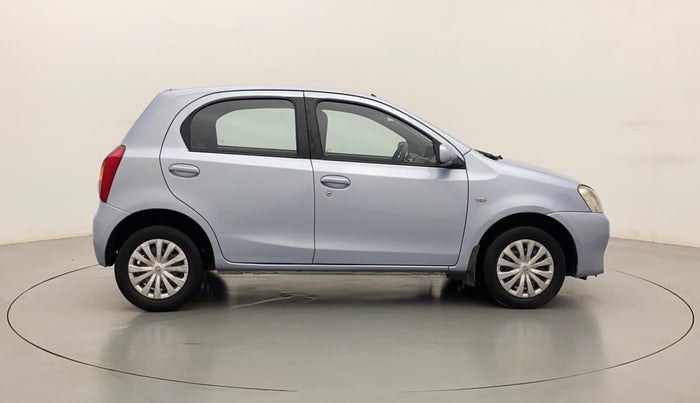 2012 Toyota Etios Liva GD, Diesel, Manual, 1,35,805 km, Right Side View