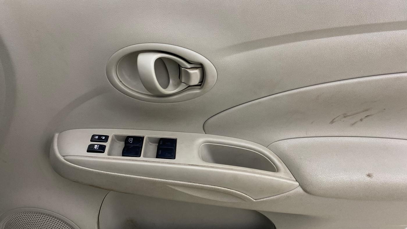 2014 Nissan Sunny XL, Petrol, Manual, 39,770 km, Driver Side Door Panels Control