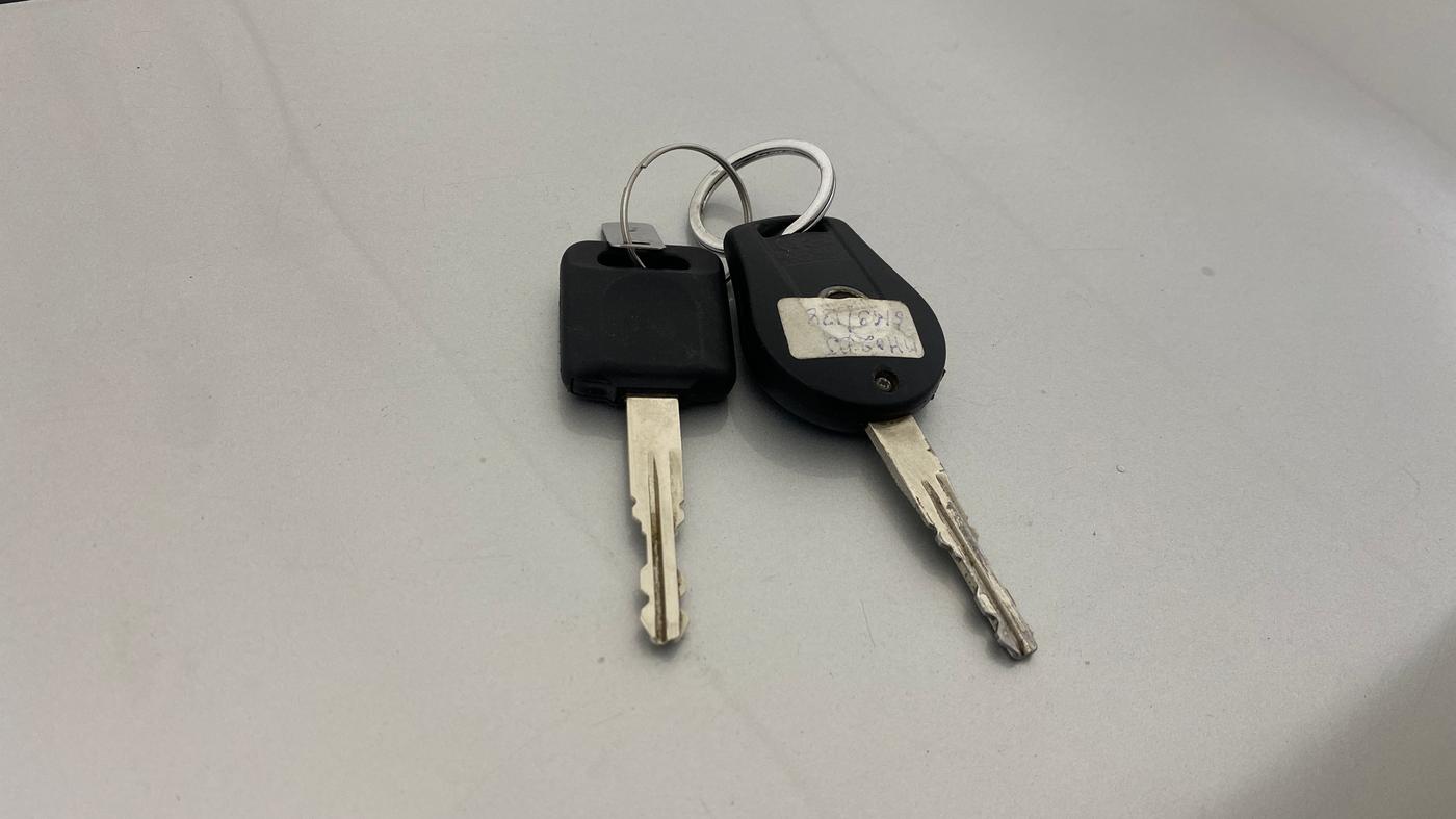 2014 Nissan Sunny XL, Petrol, Manual, 39,770 km, Key Close Up