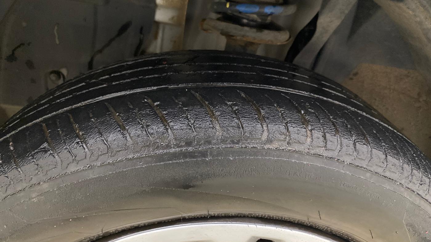 2022 Renault Kiger RXT MT, Petrol, Manual, 41,296 km, Left Front Tyre Tread