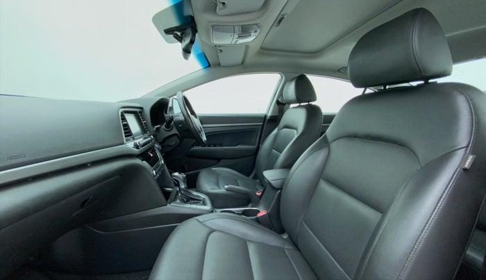 2016 Hyundai New Elantra 1.6 SX AT, Diesel, Automatic, 62,593 km, Right Side Front Door Cabin