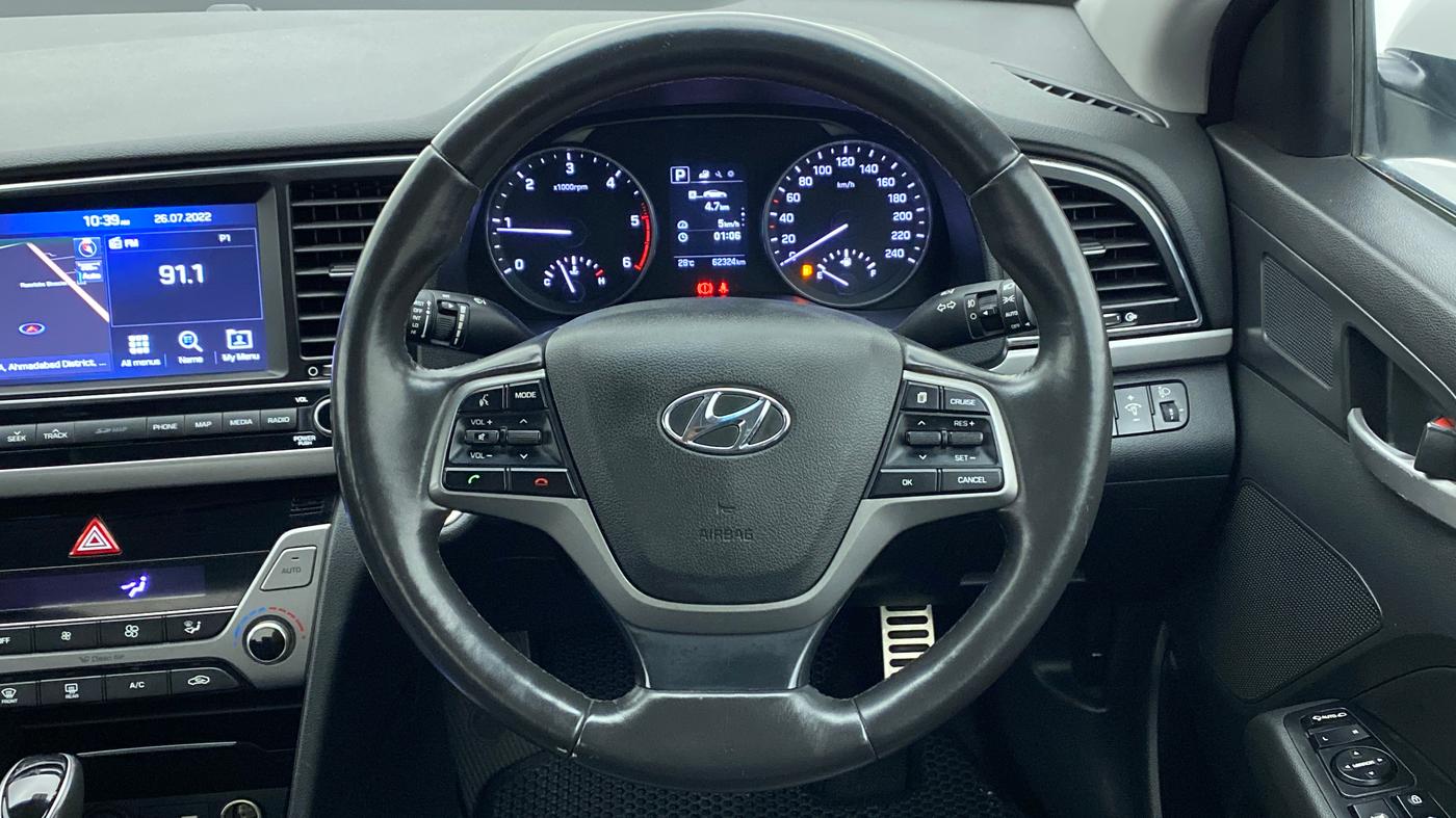 2016 Hyundai New Elantra 1.6 SX AT, Diesel, Automatic, 62,593 km, Steering Wheel Close Up