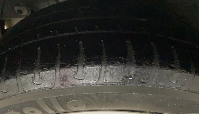 2018 Hyundai Elite i20 SPORTZ 1.2, Petrol, Manual, 43,480 km, Right Rear Tyre Tread