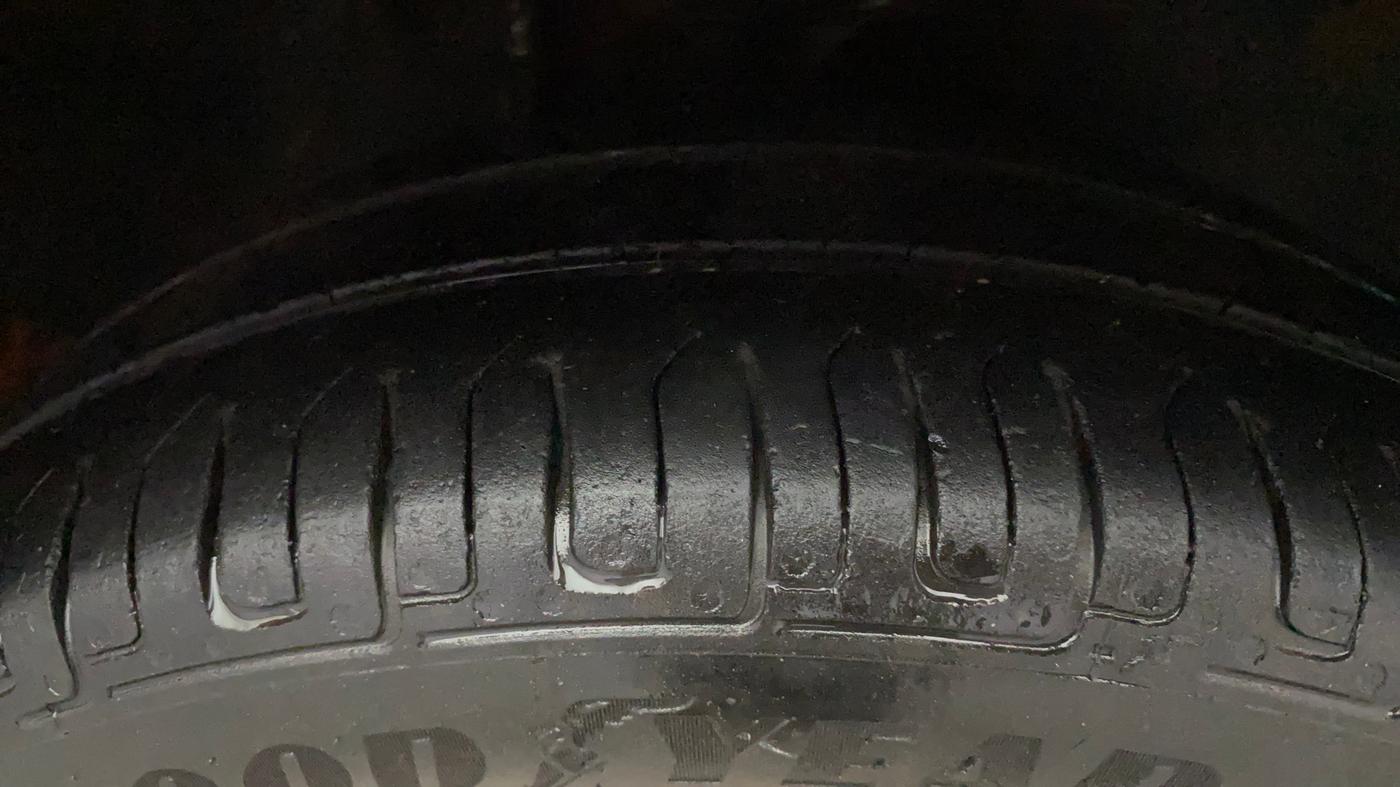 2013 Maruti Alto K10 VXI, Petrol, Manual, 46,449 km, Right Front Tyre Tread