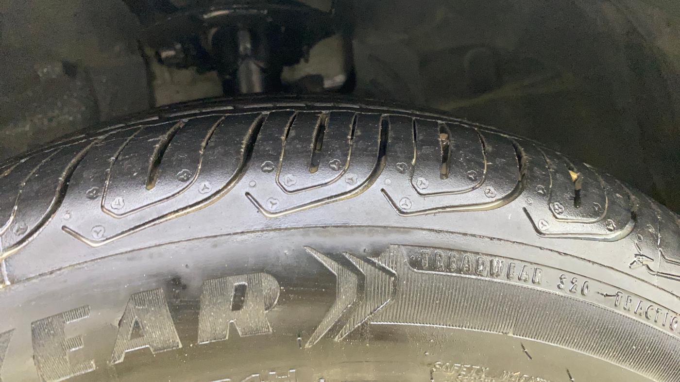 2018 Ford FREESTYLE TITANIUM PLUS 1.2 PETROL, Petrol, Manual, 31,758 km, Left Front Tyre Tread