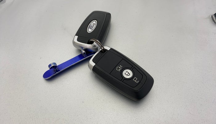 2018 Ford FREESTYLE TITANIUM PLUS 1.2 PETROL, Petrol, Manual, 31,709 km, Key Close Up