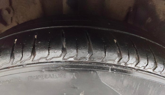 2017 Tata TIGOR XZ PETROL, Petrol, Manual, 1,16,950 km, Right Rear Tyre Tread