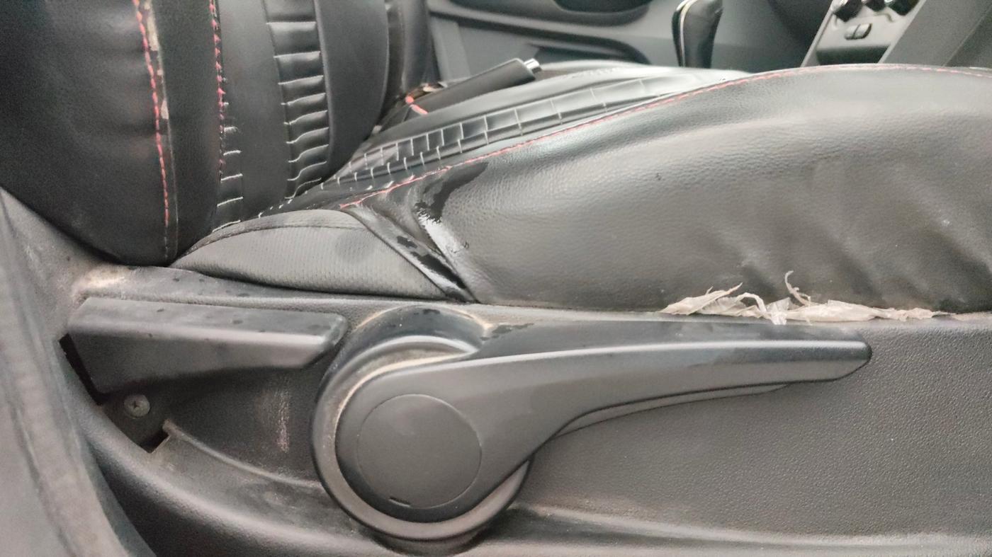 2017 Tata TIGOR XZ PETROL, Petrol, Manual, 1,16,921 km, Driver Side Adjustment Panel