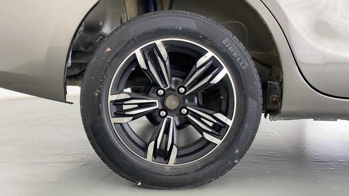 2017 Maruti Dzire VDI AMT, Diesel, Automatic, 87,302 km, Right Rear Wheel