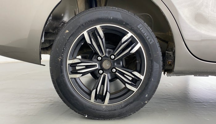 2017 Maruti Dzire VDI AMT, Diesel, Automatic, 87,302 km, Right Rear Wheel