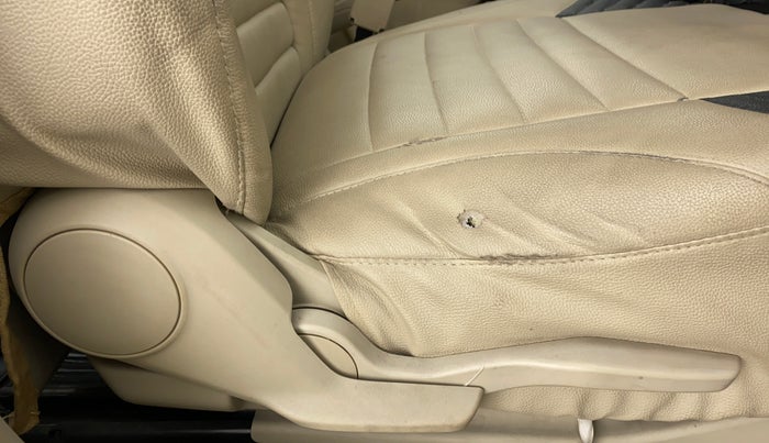 2017 Maruti Dzire VDI AMT, Diesel, Automatic, 87,302 km, Driver Side Adjustment Panel