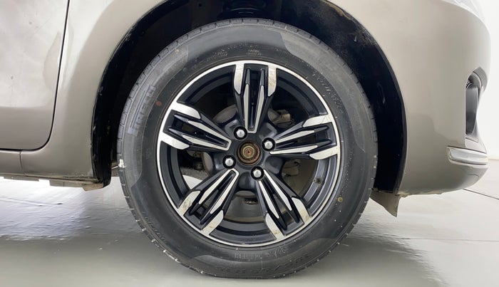 2017 Maruti Dzire VDI AMT, Diesel, Automatic, 87,302 km, Right Front Wheel