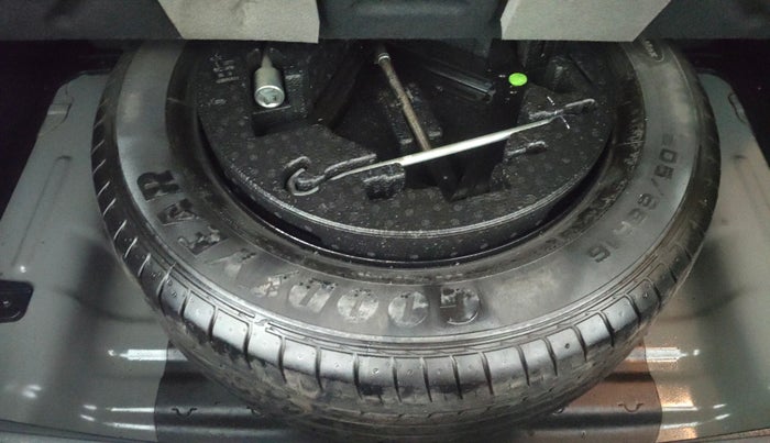 2015 Hyundai Creta SX PLUS 1.6 PETROL, Petrol, Manual, 61,837 km, Spare Tyre