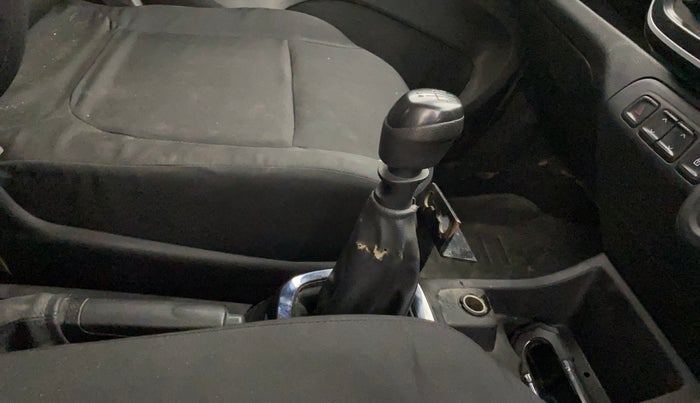 2018 Renault Kwid RXT 1.0, Petrol, Manual, 44,655 km, Gear Lever