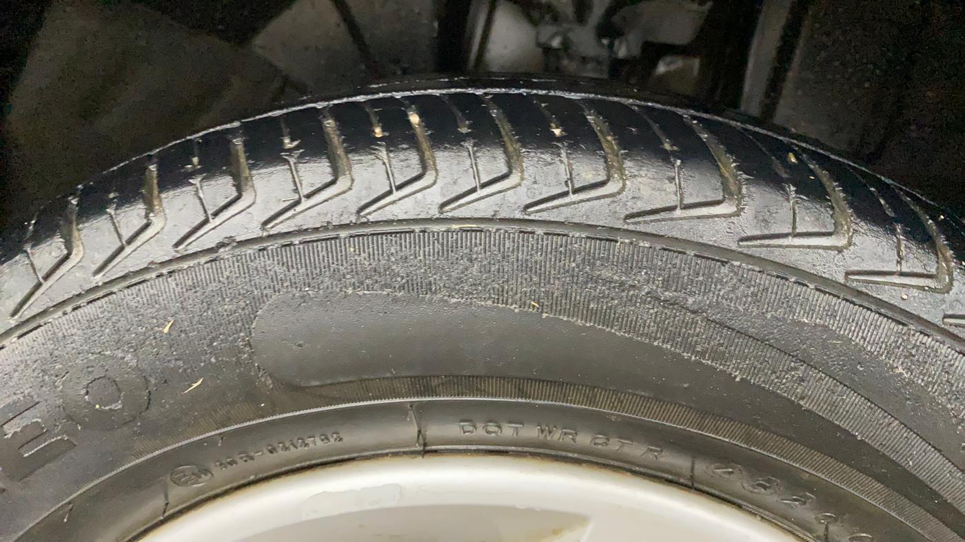 2018 Renault Kwid RXT 1.0, Petrol, Manual, 44,655 km, Left Front Tyre Tread
