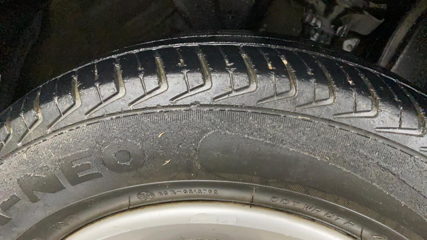 2018 Renault Kwid RXT 1.0, Petrol, Manual, 44,655 km, Right Front Tyre Tread
