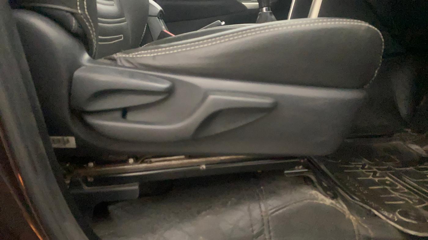 2018 Toyota Innova Crysta 2.4 VX 7 STR, Diesel, Manual, 84,050 km, Driver Side Adjustment Panel