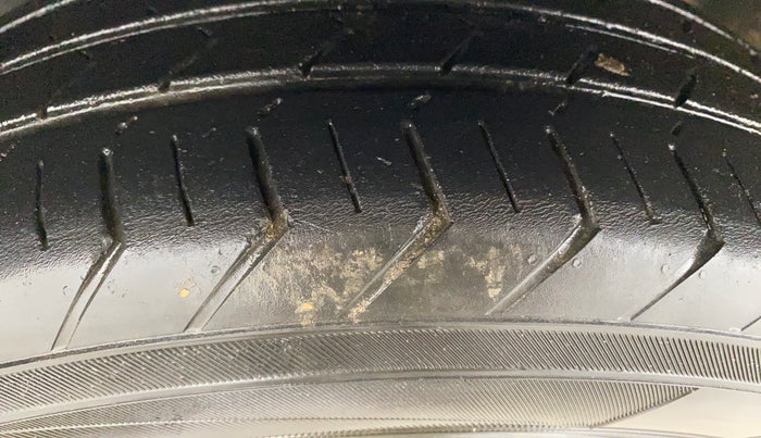 2023 Maruti Celerio ZXI PLUS, Petrol, Manual, 27,436 km, Left Front Tyre Tread