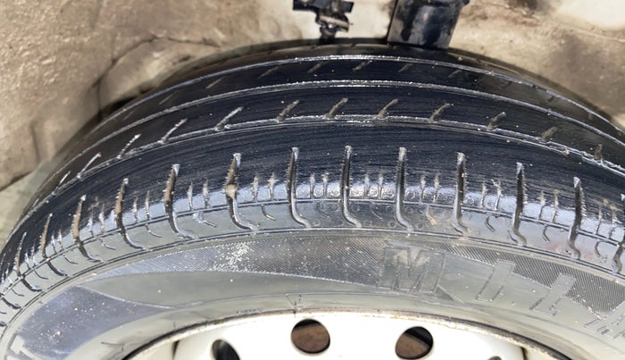 2018 Maruti Wagon R 1.0 LXI CNG, CNG, Manual, 69,441 km, Right Front Tyre Tread