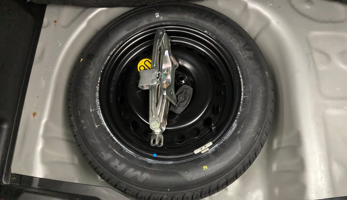 2020 Maruti Baleno ALPHA CVT PETROL 1.2, Petrol, Automatic, 48,580 km, Dicky (Boot door) - Tool missing