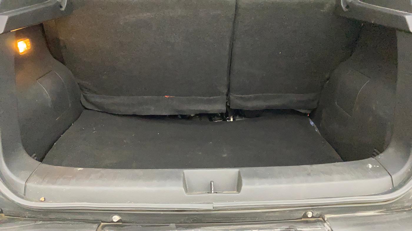 2022 Nissan MAGNITE XV MT, Petrol, Manual, 31,159 km, Boot Inside