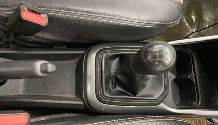 2020 Maruti IGNIS SIGMA 1.2, CNG, Manual, 68,133 km, Gear Lever