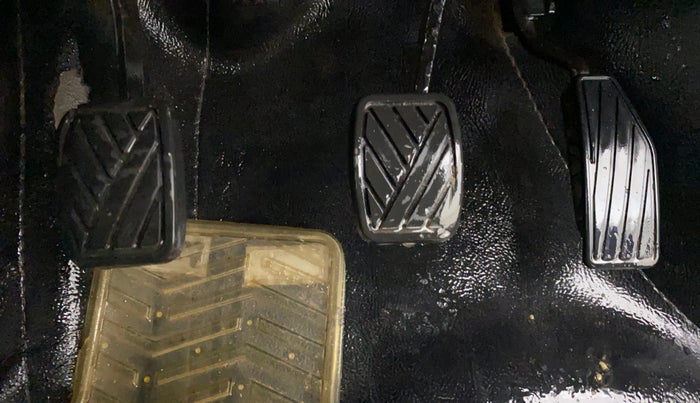 2020 Maruti IGNIS SIGMA 1.2, CNG, Manual, 68,133 km, Pedals