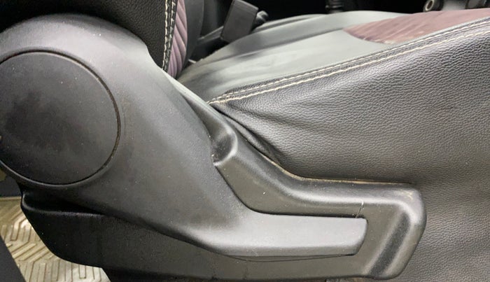 2020 Maruti IGNIS SIGMA 1.2, CNG, Manual, 68,133 km, Driver Side Adjustment Panel