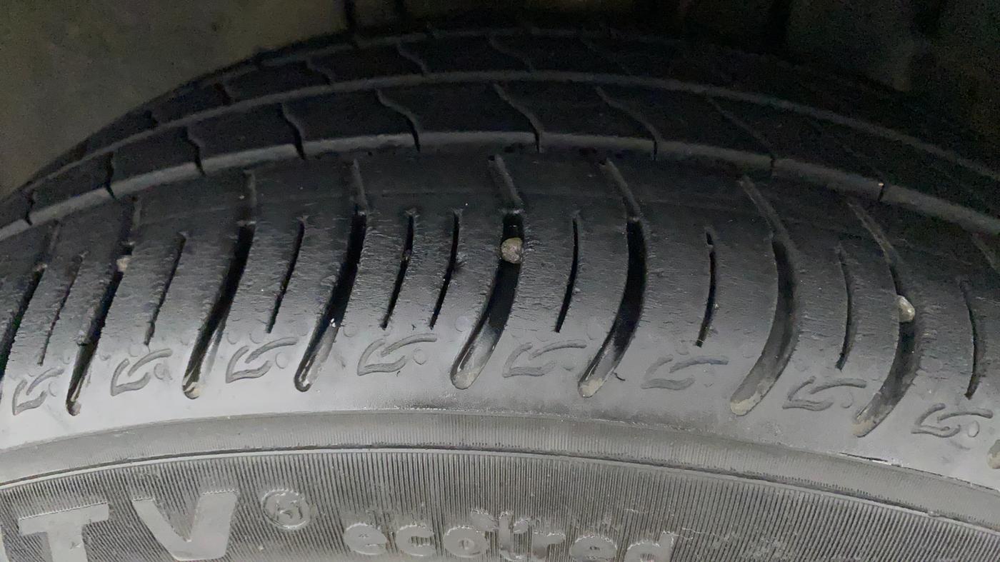 2021 Tata ALTROZ XT PETROL, Petrol, Manual, 14,051 km, Left Front Tyre Tread