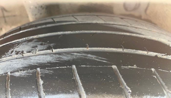 2023 Hyundai Verna SX (O) 1.5 TURBO PETROL DCT, Petrol, Automatic, 40,479 km, Right Rear Tyre Tread