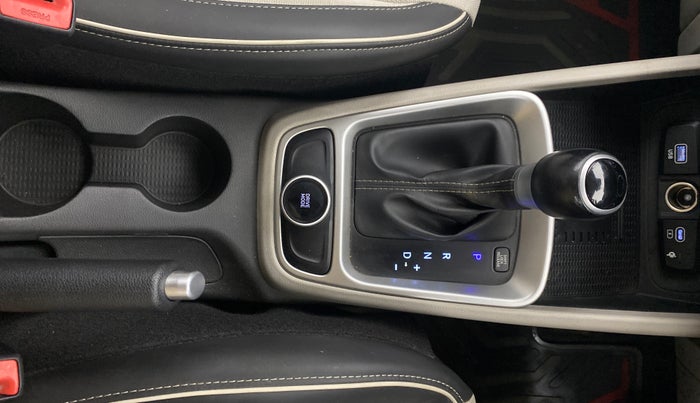 2023 Hyundai VENUE SX (O) 1.0 TURBO DCT, Petrol, Automatic, 11,876 km, Gear Lever