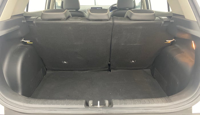 2023 Hyundai VENUE SX (O) 1.0 TURBO DCT, Petrol, Automatic, 11,876 km, Boot Inside