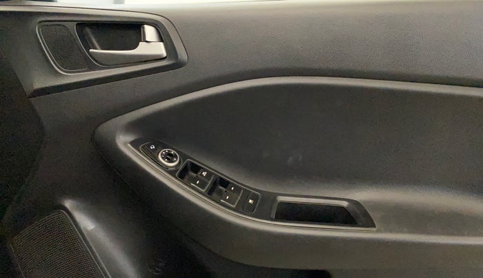 2015 Hyundai i20 Active 1.2 SX, Petrol, Manual, 79,650 km, Driver Side Door Panels Control