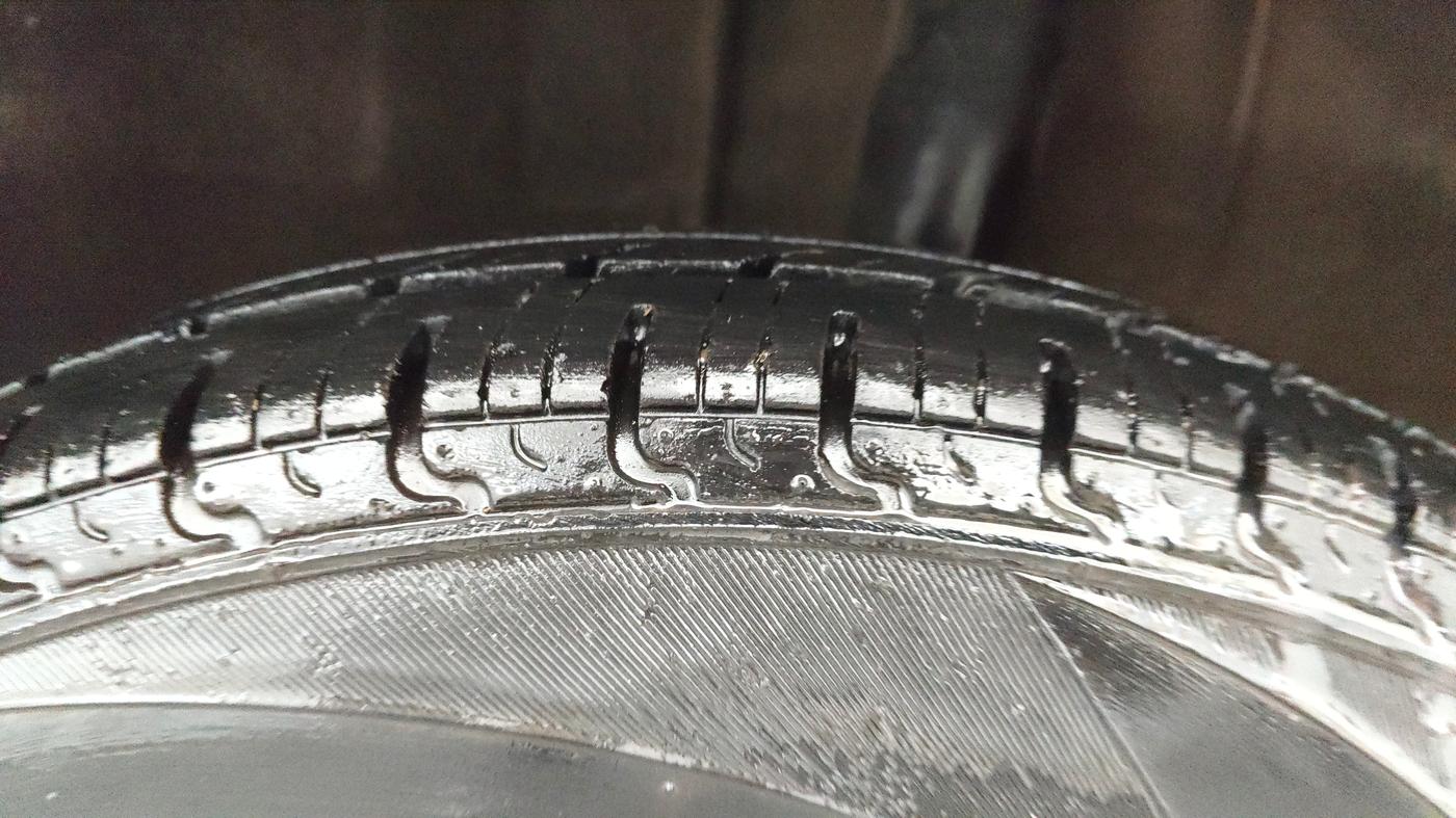 2017 Renault Kwid RXL, Petrol, Manual, 45,185 km, Left Rear Tyre Tread