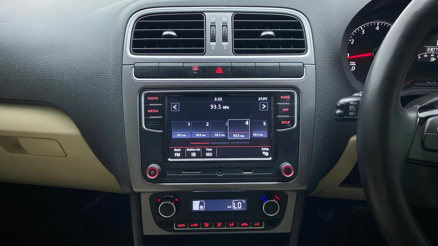 2020 Volkswagen Vento HIGHLINE PLUS 1.0 TSI MT, Petrol, Manual, 33,100 km, Air Conditioner