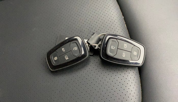 2023 Tata NEXON XZ PLUS PETROL SUNROOF DARK EDITION, Petrol, Manual, 19,571 km, Key Close Up