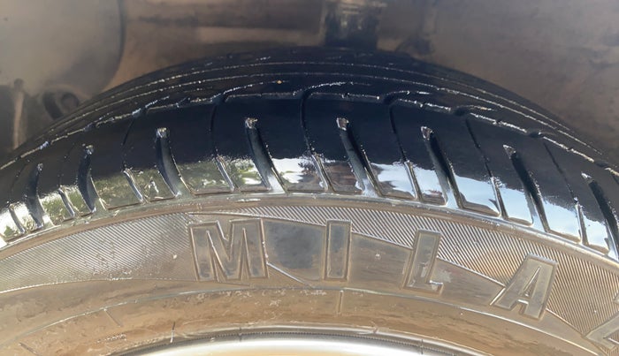 2016 Hyundai Grand i10 ASTA (O) AT 1.2 KAPPA VTVT, Petrol, Automatic, 88,175 km, Left Front Tyre Tread