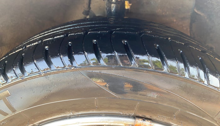 2016 Hyundai Grand i10 ASTA (O) AT 1.2 KAPPA VTVT, Petrol, Automatic, 88,175 km, Right Front Tyre Tread