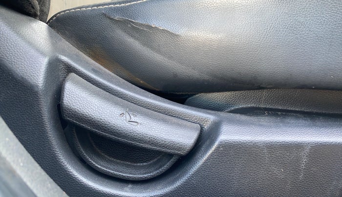 2016 Hyundai Grand i10 ASTA (O) AT 1.2 KAPPA VTVT, Petrol, Automatic, 88,175 km, Driver Side Adjustment Panel