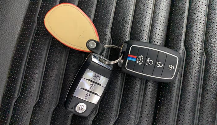 2022 KIA SONET GTX PLUS 1.0 IMT, Petrol, Manual, 72,064 km, Key Close Up