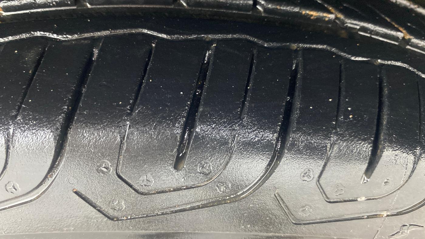 2017 Volkswagen Polo TRENDLINE 1.2L PETROL, Petrol, Manual, 66,148 km, Left Front Tyre Tread