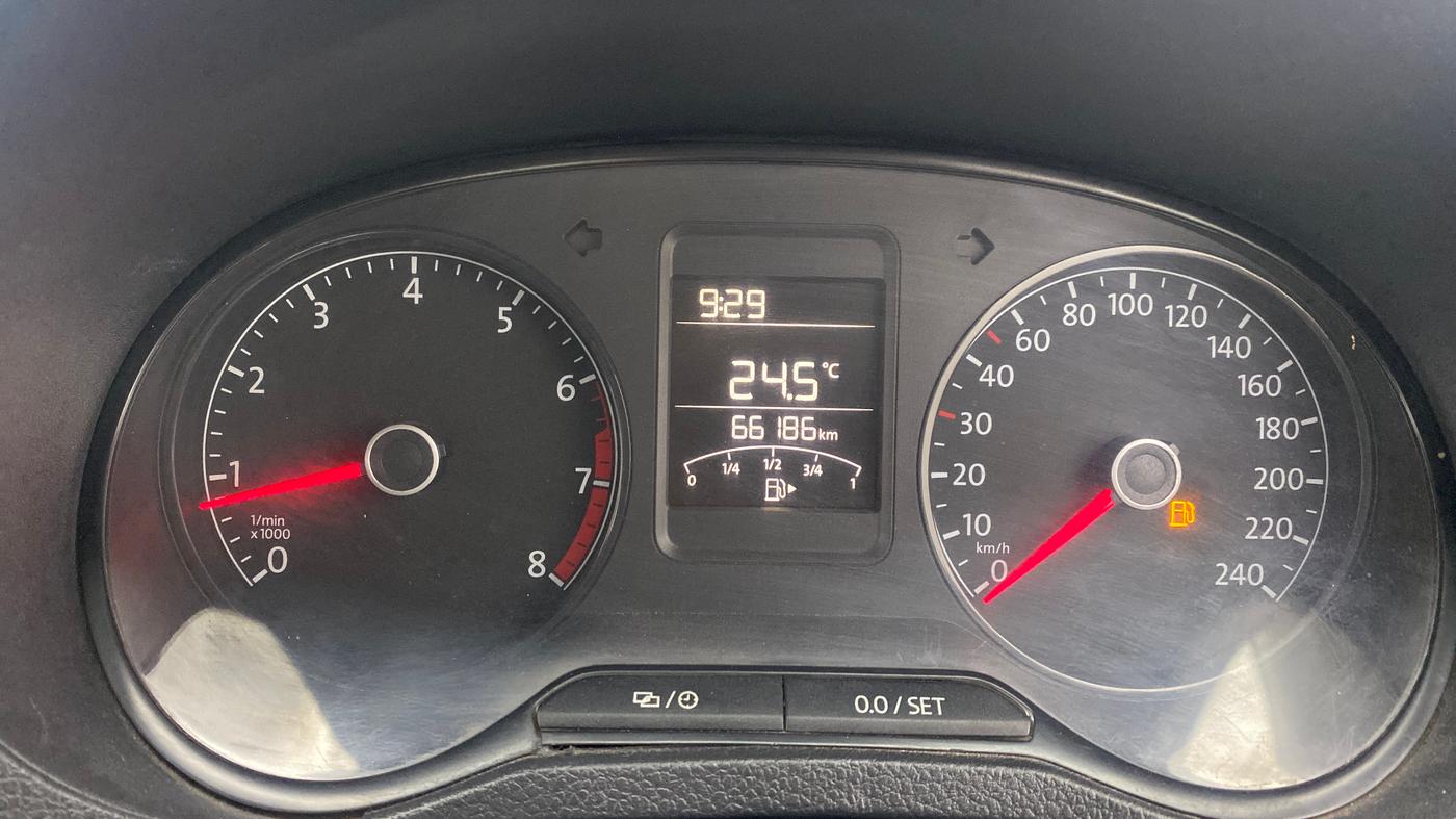 2017 Volkswagen Polo TRENDLINE 1.2L PETROL, Petrol, Manual, 66,148 km, Odometer Image