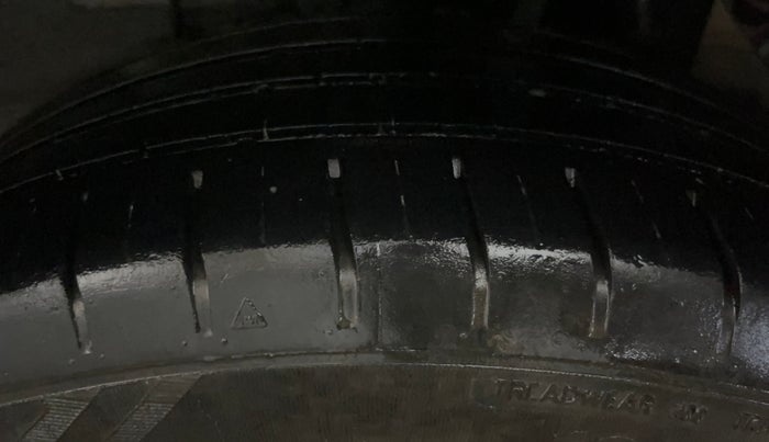 2016 Hyundai Elite i20 ASTA 1.2, Petrol, Manual, 15,786 km, Left Rear Tyre Tread