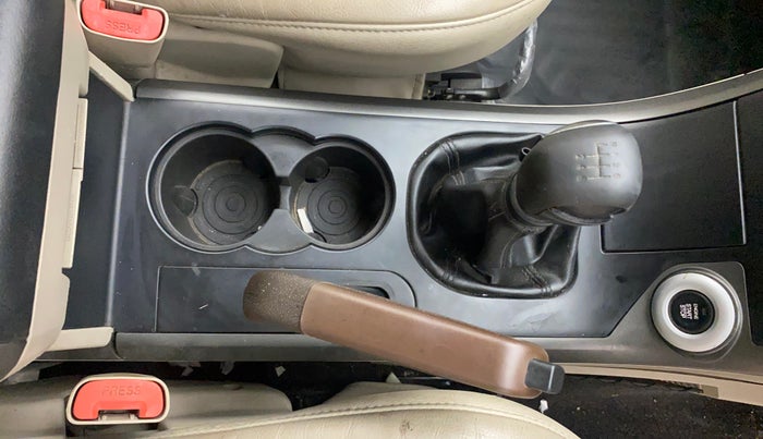 2015 Mahindra XUV500 W10, Diesel, Manual, 95,830 km, Gear Lever