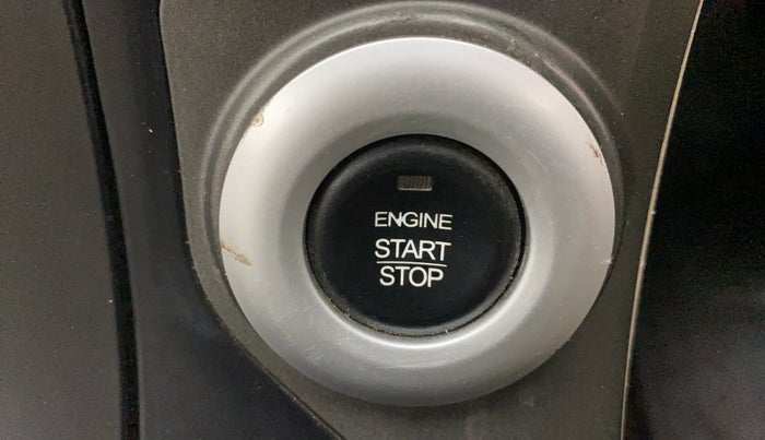 2015 Mahindra XUV500 W10, Diesel, Manual, 95,830 km, Keyless Start/ Stop Button