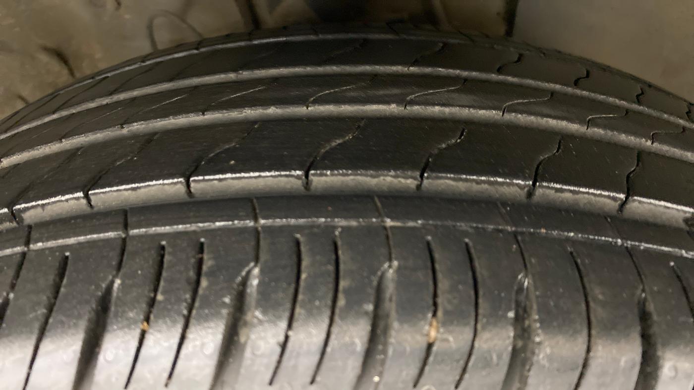 2019 Hyundai VENUE 1.0L Turbo GDI SX(O) MT, Petrol, Manual, 11,321 km, Right Front Tyre Tread