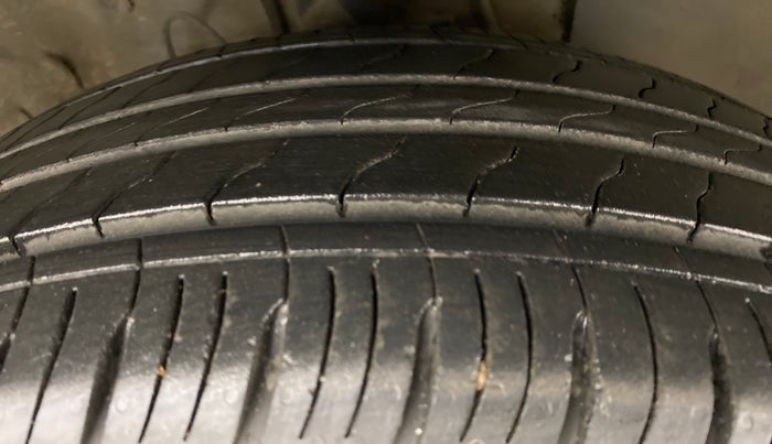 2019 Hyundai VENUE 1.0L Turbo GDI SX(O) MT, Petrol, Manual, 11,321 km, Right Front Tyre Tread
