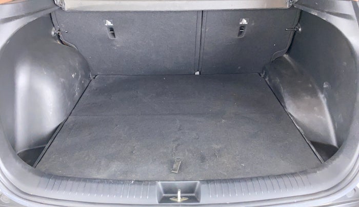 2019 Hyundai Creta 1.6 VTVT SX AUTO, Petrol, Automatic, 17,171 km, Boot Inside